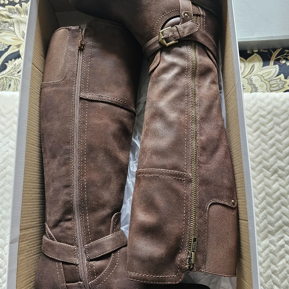 Ladies boots - Picture 3 of 4